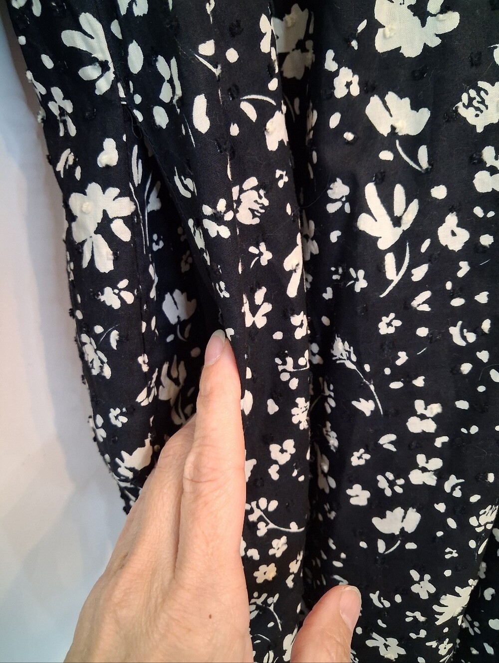 Who What Wear Black & White Floral Tiered Mini Dress - Picture 9 of 10